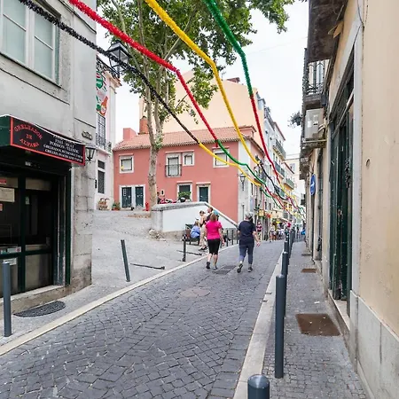Historical Alfama, Building Top, 5mn To Train And Subway Apartment Lisbon