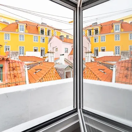 شقة Historical Alfama, Building Top, 5mn To Train And Subway Lisboa